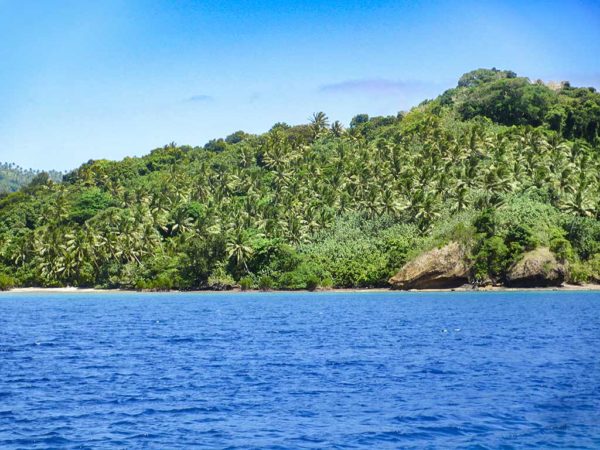 Journey to Vanua Balavu (Northern Lau Group, Fiji) – Two At Sea