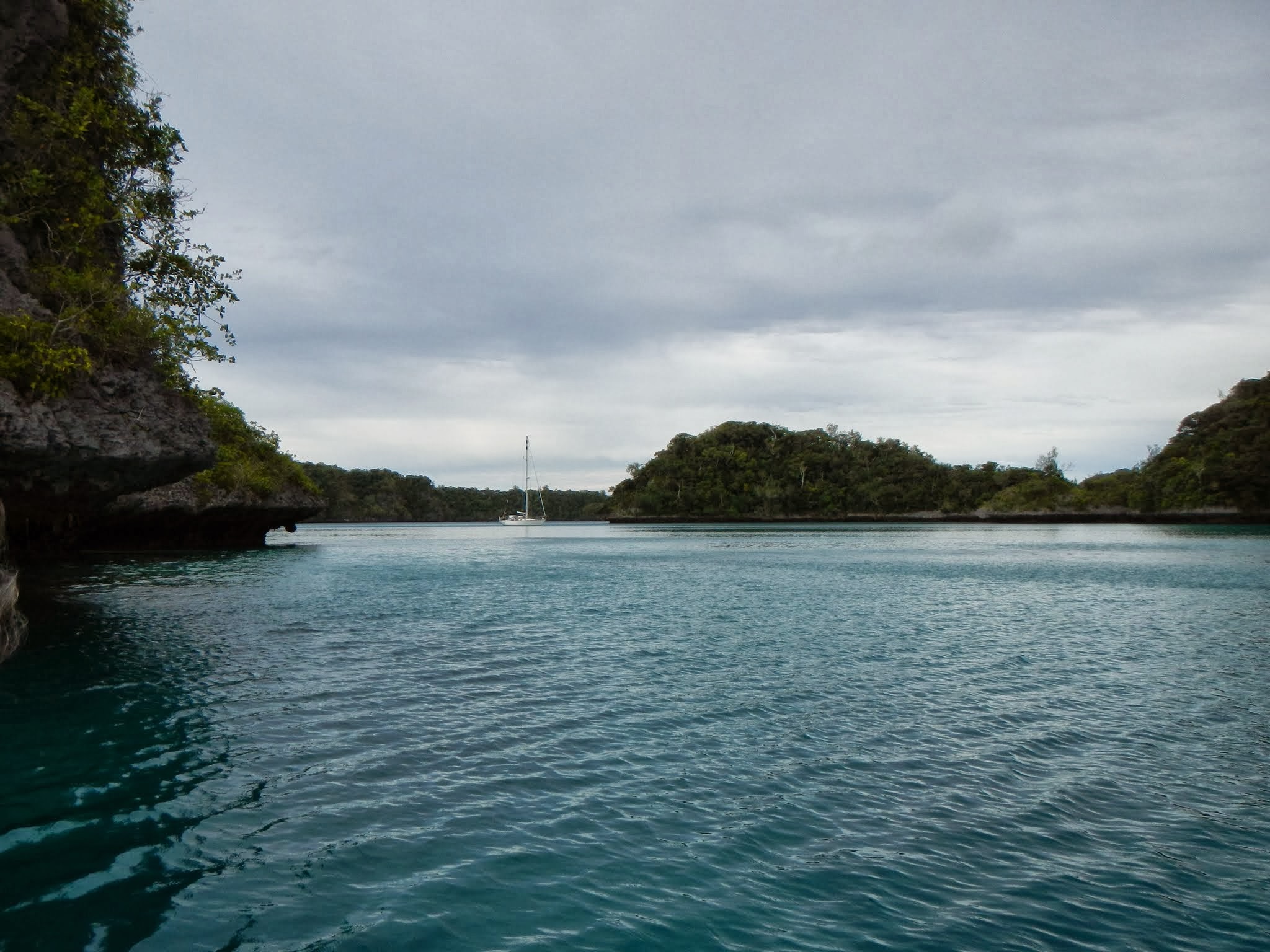 Bay of Islands Pictures, Vanua Balavu, Fiji – Two At Sea